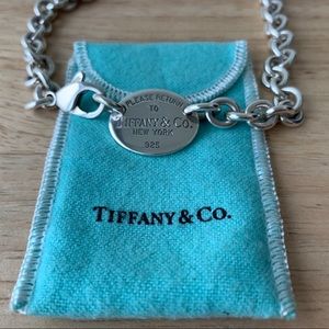 Tiffany & Co oval tag Return to Tiffany choker
